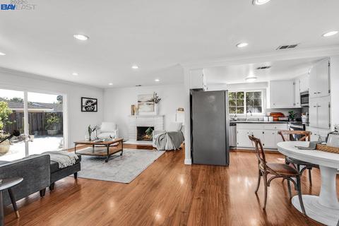 3538 Thunderbird Dr, Concord, CA 94520 photo 1