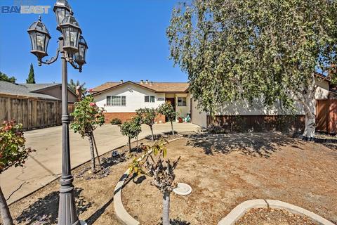 5317 Saint Mark Ave, Newark, CA 94560 photo 1