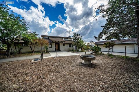 2839 Reed Ave, Livermore, CA 94550 photo 1