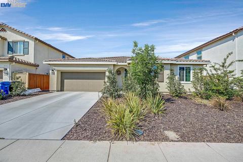 2021 Cavalry Ave, Manteca, CA 95337 photo 1