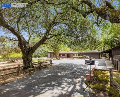 24 Way Points Rd, Danville, CA 94526 photo 1