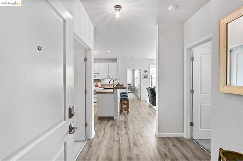 655 12th St #223, Oakland, CA 94607 photo 1
