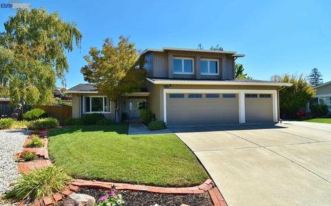 6735 Pearl Pl, Dublin, CA 94568 photo 1