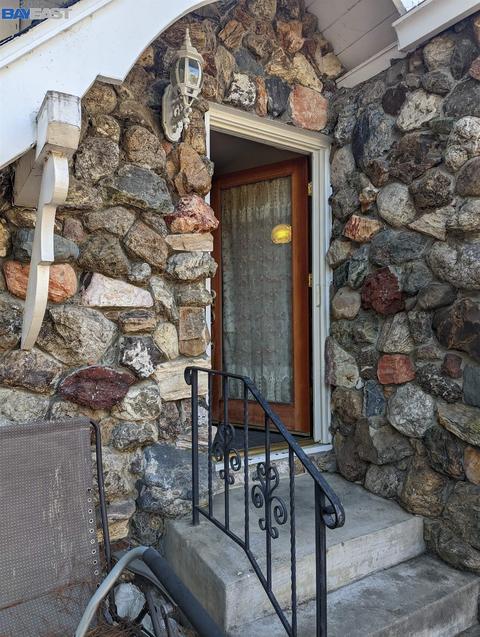 11739 Foothill Rd, Sunol, CA 94586 photo 1