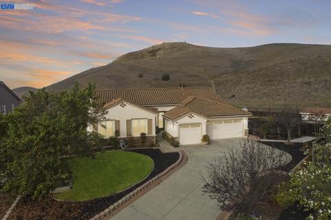3057 Blue Sky Ct, Vallejo, CA 94591 photo 1