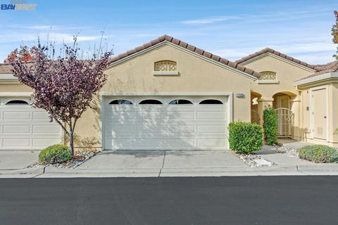 22305 W Lyndon Loop, Castro Valley, CA 94552 photo 1