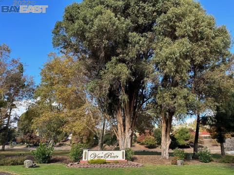 804 Reef Point Dr, Rodeo, CA 94572 photo 1