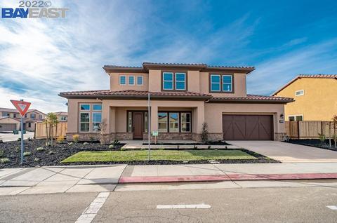 1633 Como Dr, Manteca, CA 95337 photo 1