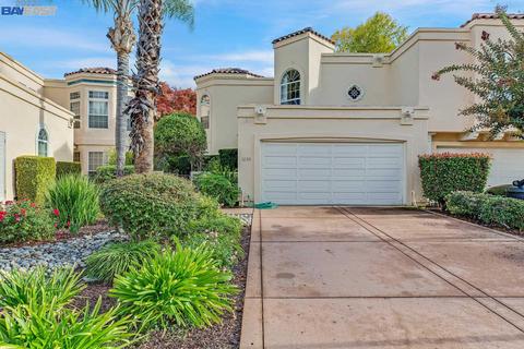 1235 Christobal Privada, Mountain View, CA 94040 photo 1