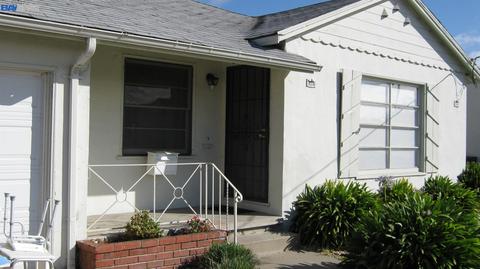 1497 Manor Blvd, San Leandro, CA 94579 photo 1