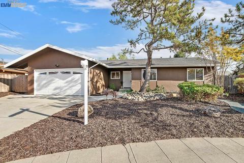 7735 Lisa Ct, Dublin, CA 94568 photo 1
