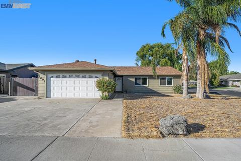 1001 Stuart St, Ripon, CA 95366 photo 1