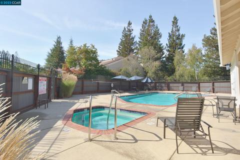 455 Camelback Rd, Pleasant Hill, CA 94523 photo 1