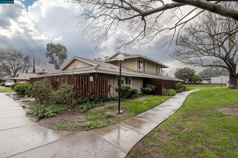 2029 Olivera Rd #D, Concord, CA 94520 photo 1