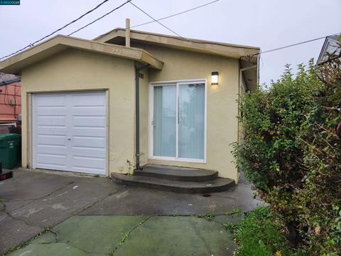 252 S 45th St, Richmond, CA 94804 photo 1