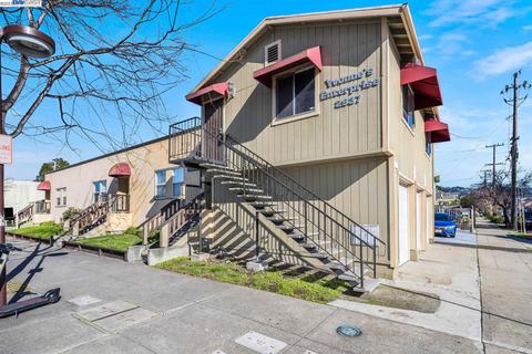 2921 Sacramento St, Berkeley, CA 94702 photo 1