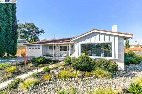1729 Bishop Dr, Concord, CA 94521 photo 1