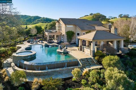 9472 Blessing Dr, Pleasanton, CA 94588 photo 1