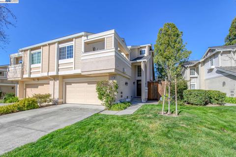 4121 Moller Dr, Pleasanton, CA 94566 photo 1