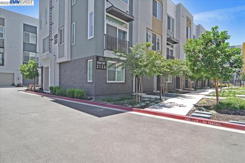 147 Nexus Loop, San Jose, CA 95110 photo 1