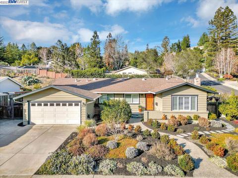 3912 Campolindo Dr, Moraga, CA 94556 photo 1
