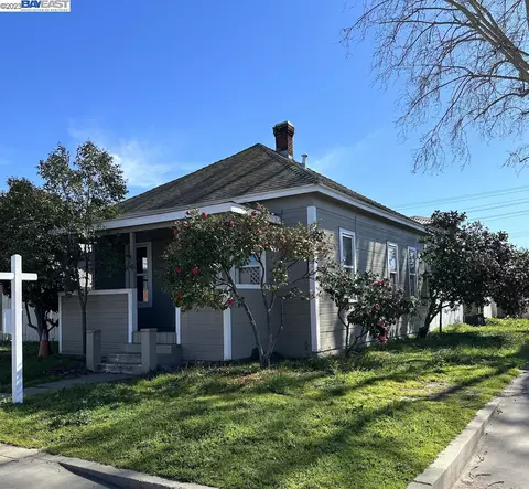 500 E Locust, Lodi, CA 95240 photo 1