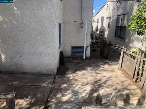 1705 Pine St Martinez CA 94553 26 Photos MLS #41020967 Movoto 1705 Pine St Martinez CA 94553 26 Photos MLS #41020967 Movoto