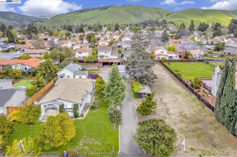 38860 Cherry Ln, Fremont, CA 94536 photo 1