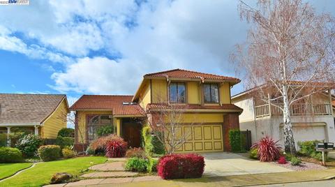 19281 Edwin Markham Dr, Castro Valley, CA 94552 photo 1