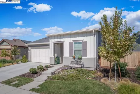 965 Camborne Dr, Manteca, CA 95336 photo 1