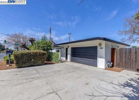 3201 Cowell Rd, Concord, CA 94518 photo 1