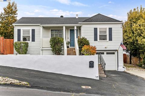 2485 Olive St, Martinez, CA 94553 photo 1