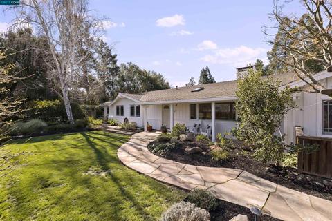 862 Las Trampas Rd, Lafayette, CA 94549 photo 1