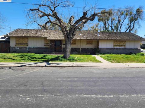 3216 University Dr, Modesto, CA 95350 photo 1