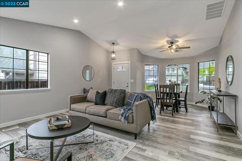 812 N Regatta, Vallejo, CA 94591 photo 1