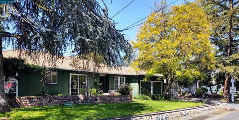 4754 Laura Dr, Concord, CA 94518 photo 1
