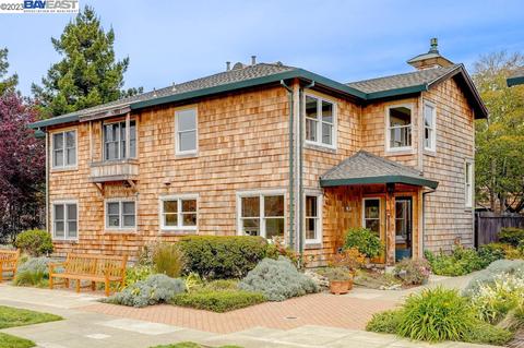 361 Centre Ct, Alameda, CA 94502 photo 1