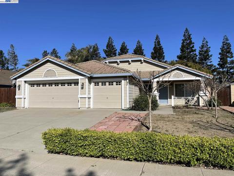 810 Wiegand Way, Dixon, CA 95620 photo 1