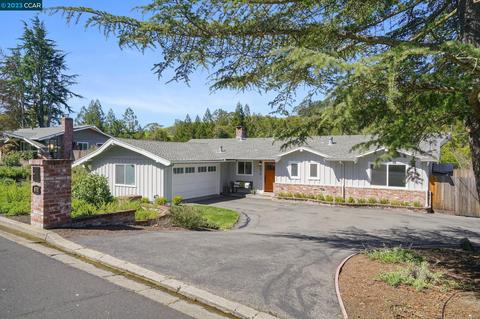 678 Carroll Dr, Moraga, CA 94556 photo 1