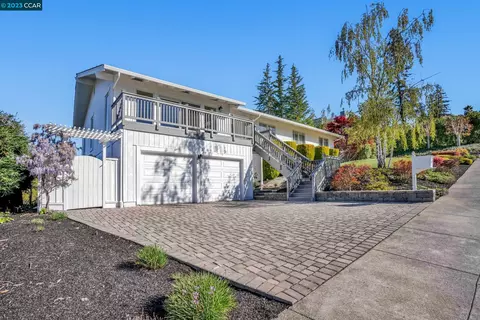 101 Eileen Ct, Moraga, CA 94556 photo 1