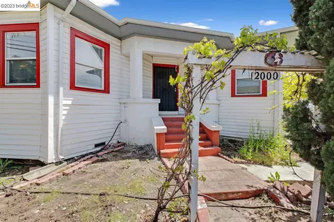 2000 38th Ave, Oakland, CA 94601 photo 1