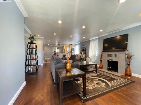 1908 Florida St, Vallejo, CA 94590 photo 1