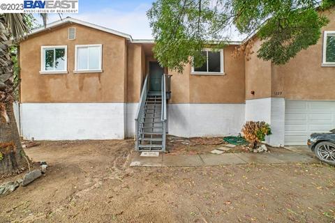 1329 Crater Ave, Modesto, CA 95351 photo 1