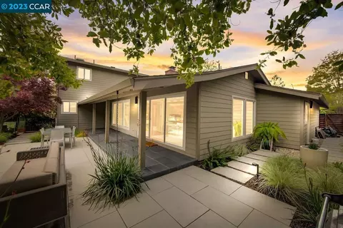 24 Carr Dr, Moraga, CA 94556 photo 1