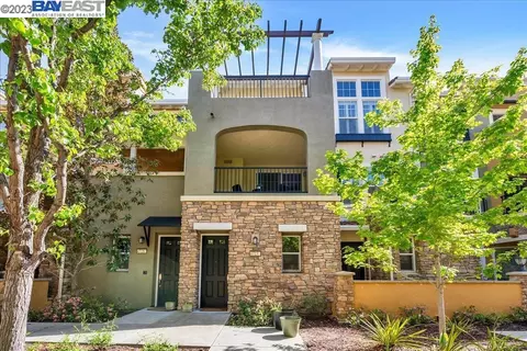 4723 Perugia St, Dublin, CA 94568 photo 1