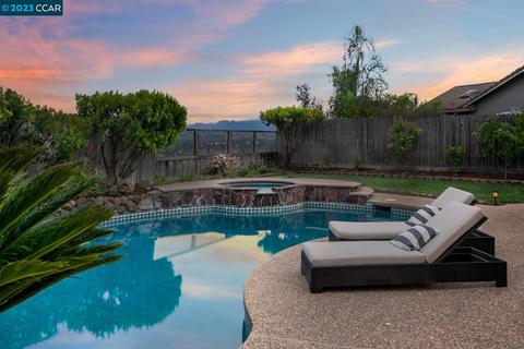 3335 Rolling Meadow Ct, Concord, CA 94518 photo 1