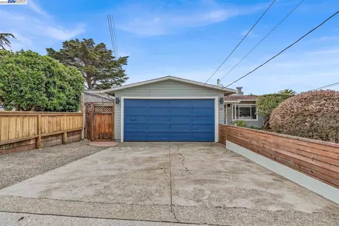 358 Monterey Rd, Pacifica, CA 94044 photo 1