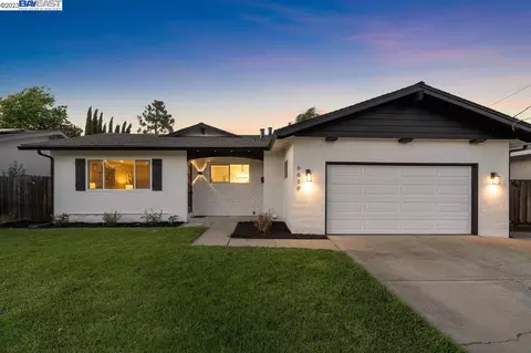 6619 Maple Dr, Dublin, CA 94568 photo 1