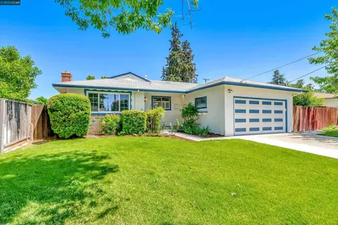 916 Flint Ave, Concord, CA 94518 photo 1