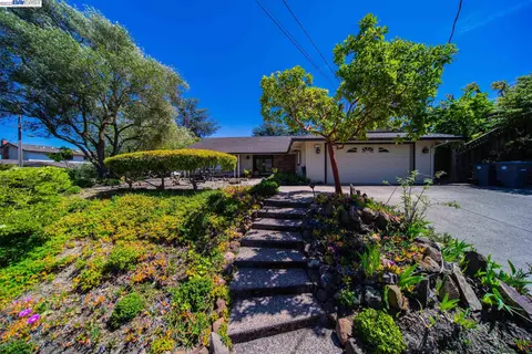 11445 Betlen Dr, Dublin, CA 94568 photo 1